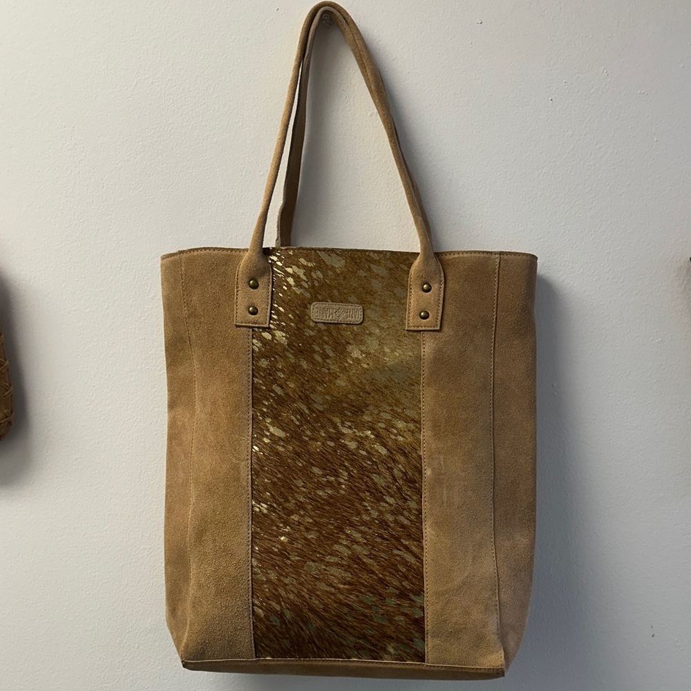 Elegant Tan Shoulder Bag